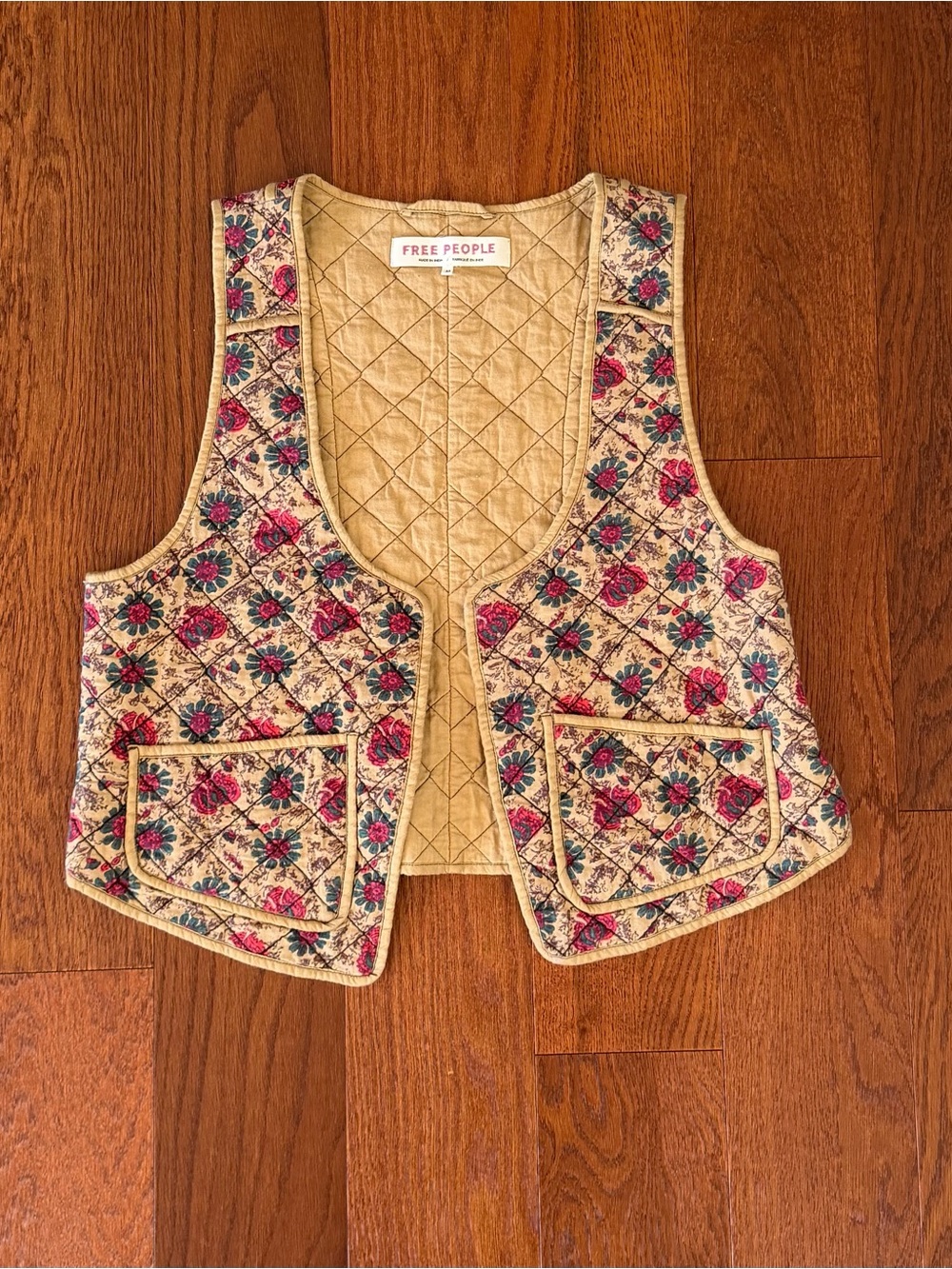 Free People Kenzie Quilted Vest size M Boho Festival Cottage - Picture 3 of 10